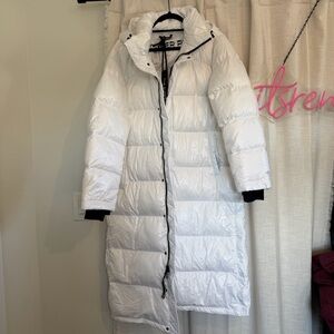 Superpuff Long in Bright White Puffer Coat